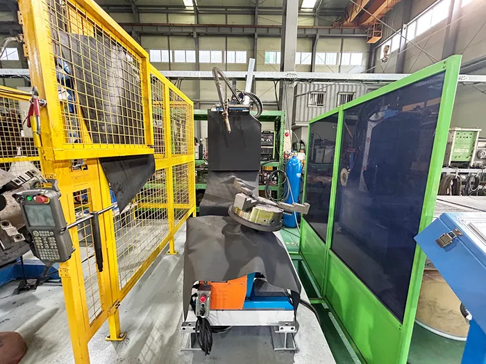 Automatic welding machine